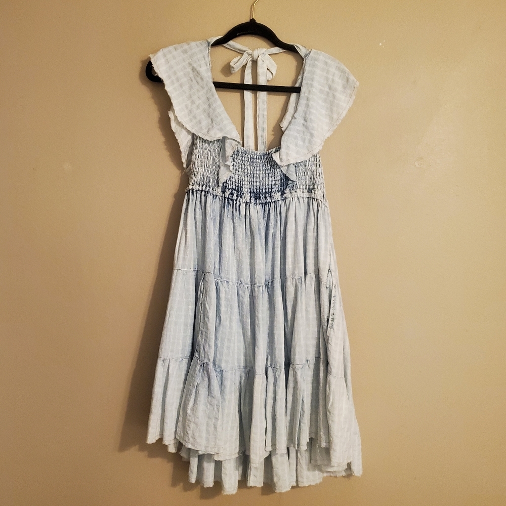 FREE PEOPLE Undone Acid Wash Blue Tiered Ruffled Open Back Smocked Mini Dress M - Picture 4 of 15